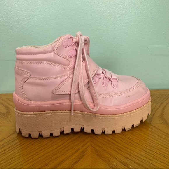 Jeffrey Campbell Shoes - Jeffrey‎ Campbell Pink Platform Sneakers Shoes Sz 7